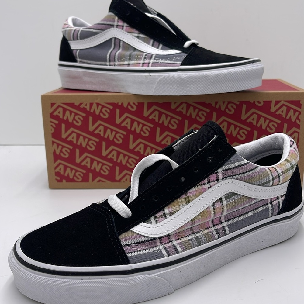 Vans WMNS Plaid Sneakers with Black Accents Old Skool
Plaid Gray/Blk
VN000CP5239 - Picture 15 of 16